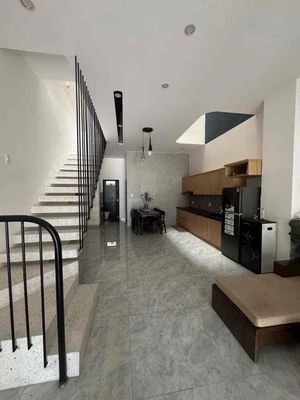 Аренда · 3 комн. · 100 м² · Quận Cẩm Lệ, ул. Đường Diên Hồng