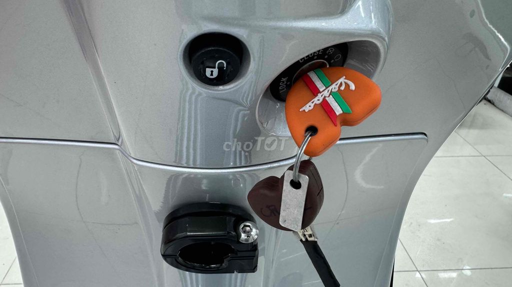 Vespa Sprint  Màu Hót nhất BSTP chính chủ ký. Mua bán Xe máy tại Quận Phú Nhuận Tp Hồ Chí Minh được đăng bởi VESPA  PIAGGIO BẢO HƯNG Vespa cũ trả góp  hình 3