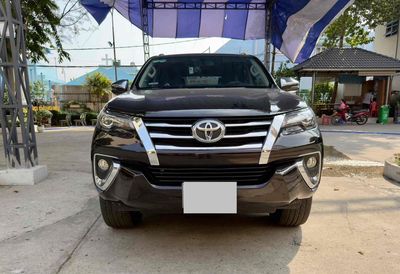 Toyota Fortuner 2.8 AT 4*4