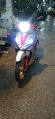 Xe tay ga SYM Shark 170 màu vàng đồng, đỏ. Mua bán Xe máy tại Quận 6 Tp Hồ Chí Minh được đăng bởi Truong Huynh