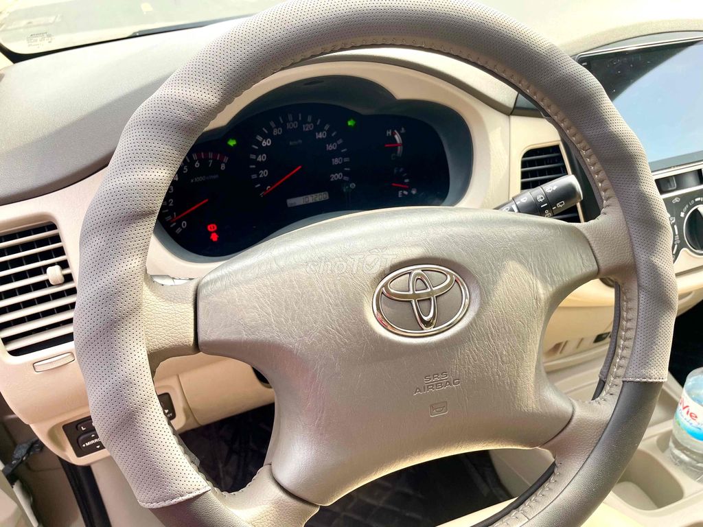 NHÀ BÁN INNOVA V AT (tự động) ĐỜI 2011 CƯC ZIN. Mua bán Ô tô tại Huyện Hóc Môn Tp Hồ Chí Minh được đăng bởi Lương mạnh tuấn hình 11