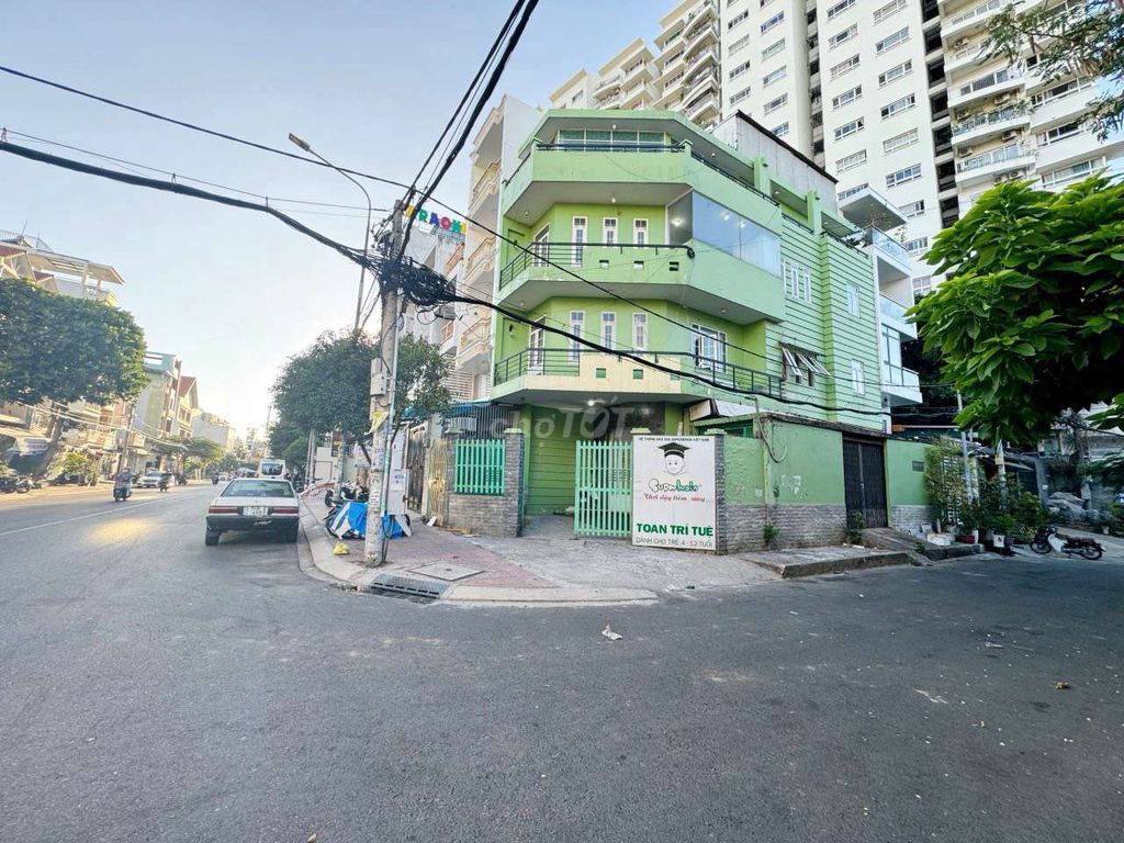 Nhà mặt tiền căn góc Bình Phú [7x17] dân cư đông đúc