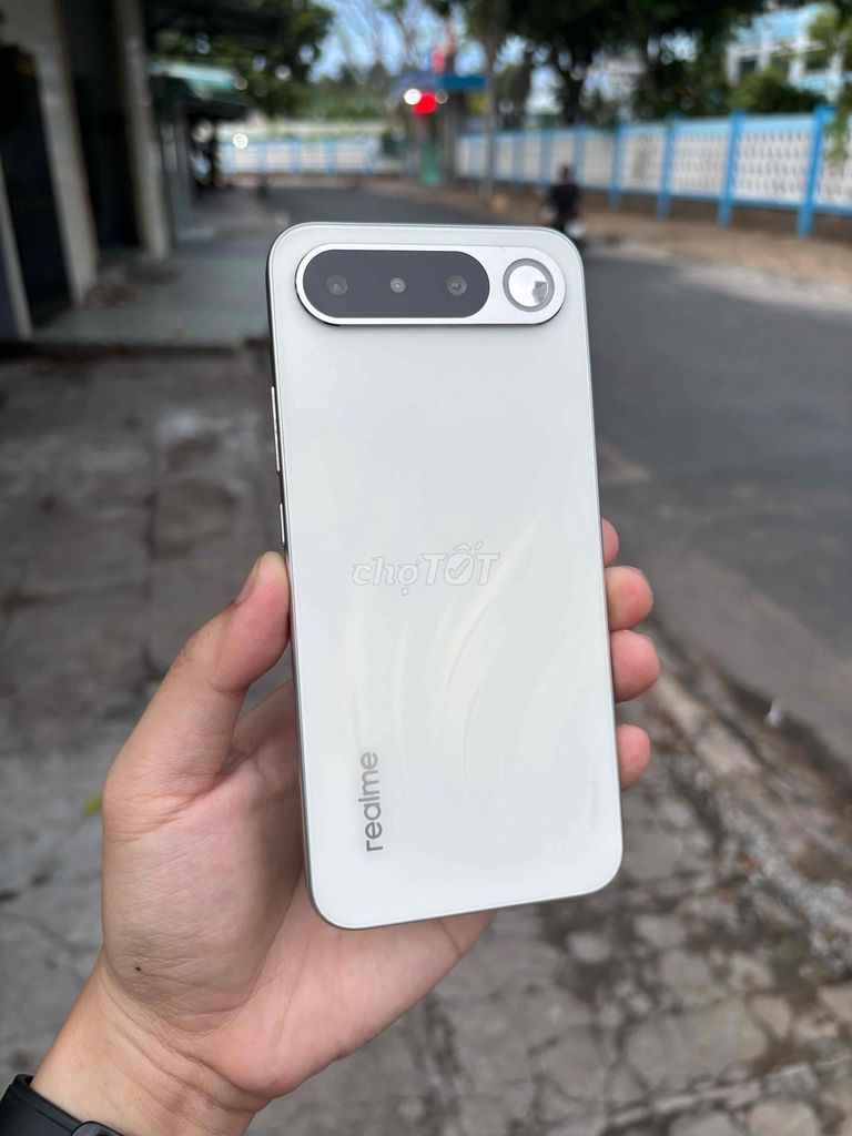 Realme 16 5G 256GB Trắng 99%.. Mua bán Điện thoại tại Thành phố Mỹ Tho Tiền Giang được đăng bởi Phước Lộc Mobile Mỹ Tho hình 1