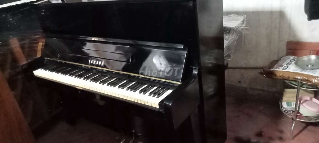 Piano Yamaha U1F