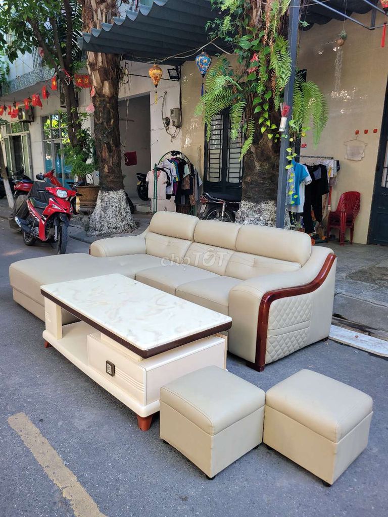 cần bán lại Bộ SOFA Da màu Kem. Mua bán Bàn ghế tại Quận Thanh Khê Đà Nẵng được đăng bởi Thúy Hằng hình 1
