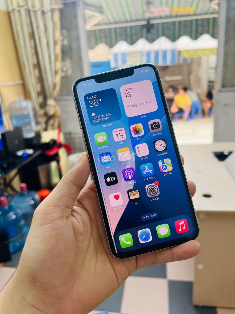 Apple iPhone 11 Pro Max 64GB Bạc ZA/A 2 SIM VẬT LÍ. Mua bán Điện thoại tại Quận Đống Đa Hà Nội được đăng bởi NHẬT LỆ CAMERA hình 1