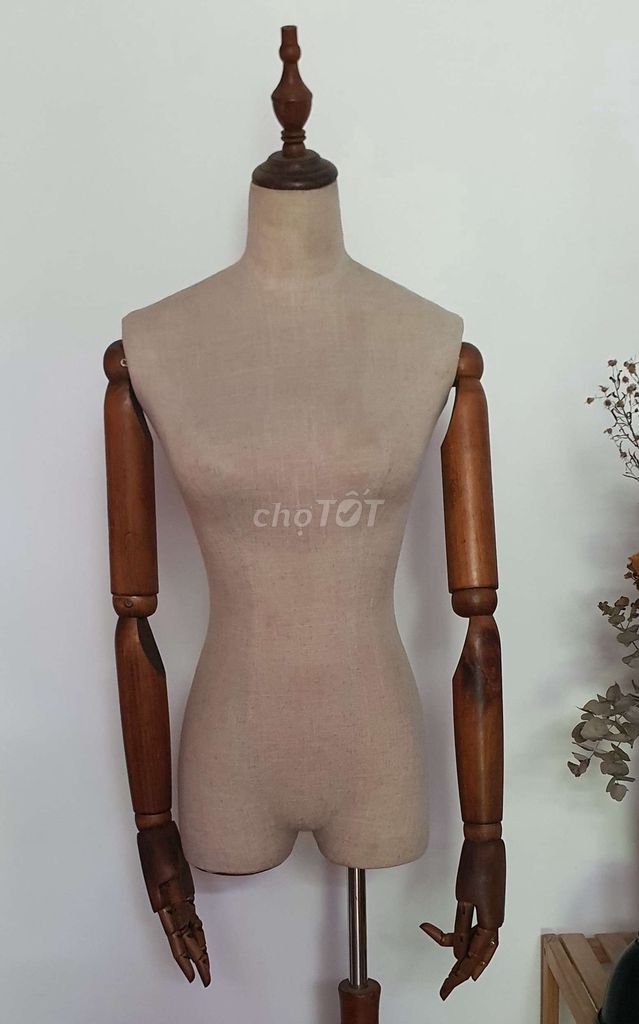 Manocanh Nữ Gỗ Vải Nâu Be Còn mới 97%. Mua bán Đồ chuyên dụng, Giống nuôi trồng tại Quận 8 Tp Hồ Chí Minh được đăng bởi Tâm Nguyễn  hình 1