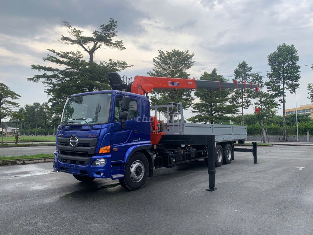 Xe Tải Hino 3 Chân 2 Cầu Gắn Cẩu Kanglim 8 Tấn. Mua bán Xe tải, xe ben tại Thành phố Thuận An Bình Dương được đăng bởi Ngọc Minh hình 2