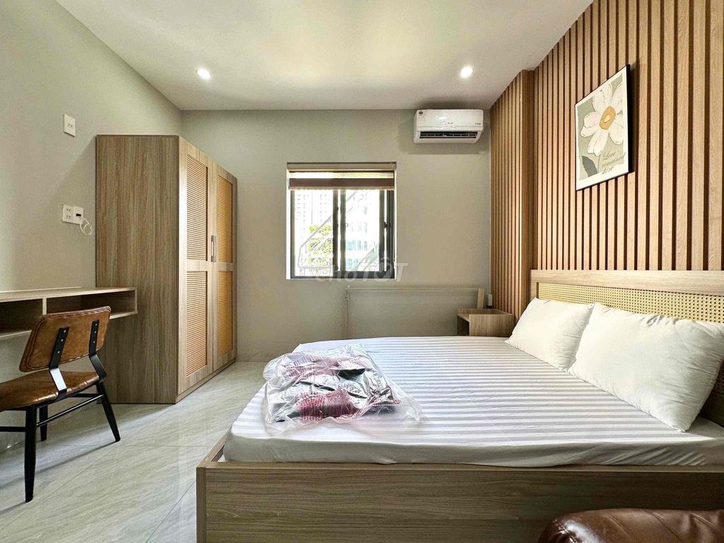 Khai trương studio mới cửa sổ to thang máy gần cầu Ba Son, khu Sala