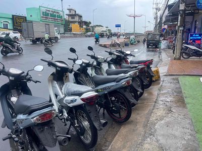 xe 50 mới 100/100 cho học sinh ko cần bằng lái. Mua bán Xe máy tại Quận Ninh Kiều Cần Thơ được đăng bởi Cửa Hàng xe máy Hoàng Hải