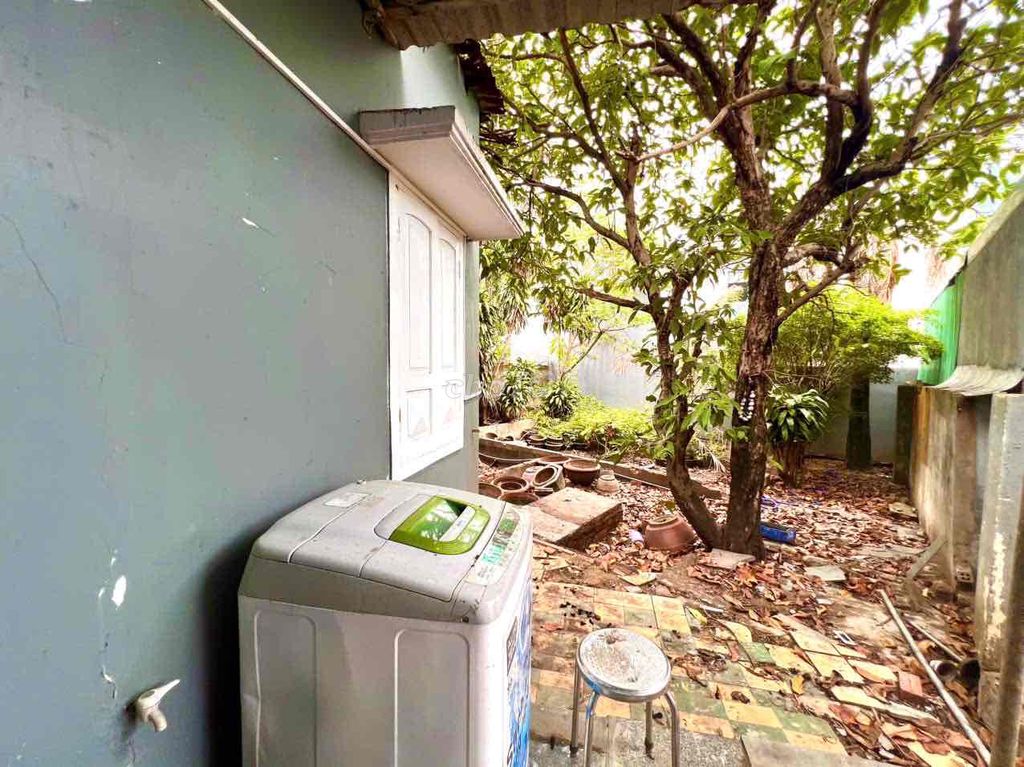 Furnished 6-bedroom house with a huge fruit garden — photo 12