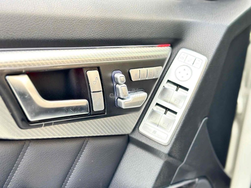 Mercedes Benz GLK Class 2012 300 4Matic. Mua bán Ô tô tại Thành phố Thủ Đức Tp Hồ Chí Minh được đăng bởi SAGO CAR hình 16