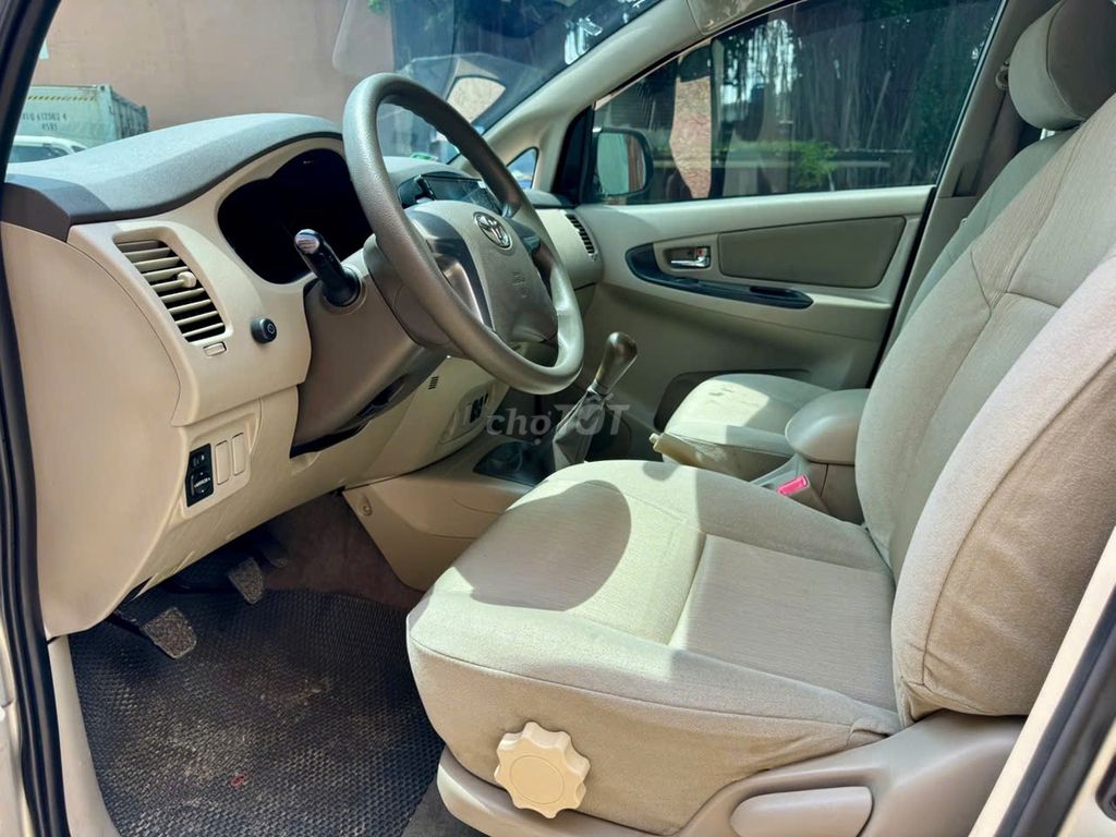 Toyota Innova 2.0E đời xe: 2015 Số sàn 8 chỗ ngồi. Mua bán Ô tô tại Huyện Hóc Môn Tp Hồ Chí Minh được đăng bởi Mr Nhựt chuyên xe hơi lướt chuẩn Toyota Sure hình 19