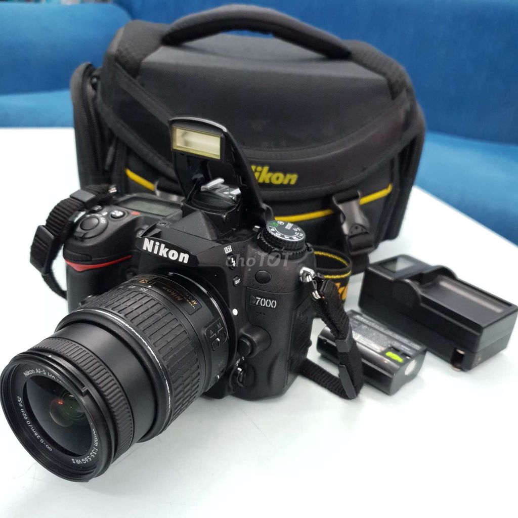 Nikon D7000 + kit 18-55 VR mới chụp 2k shot