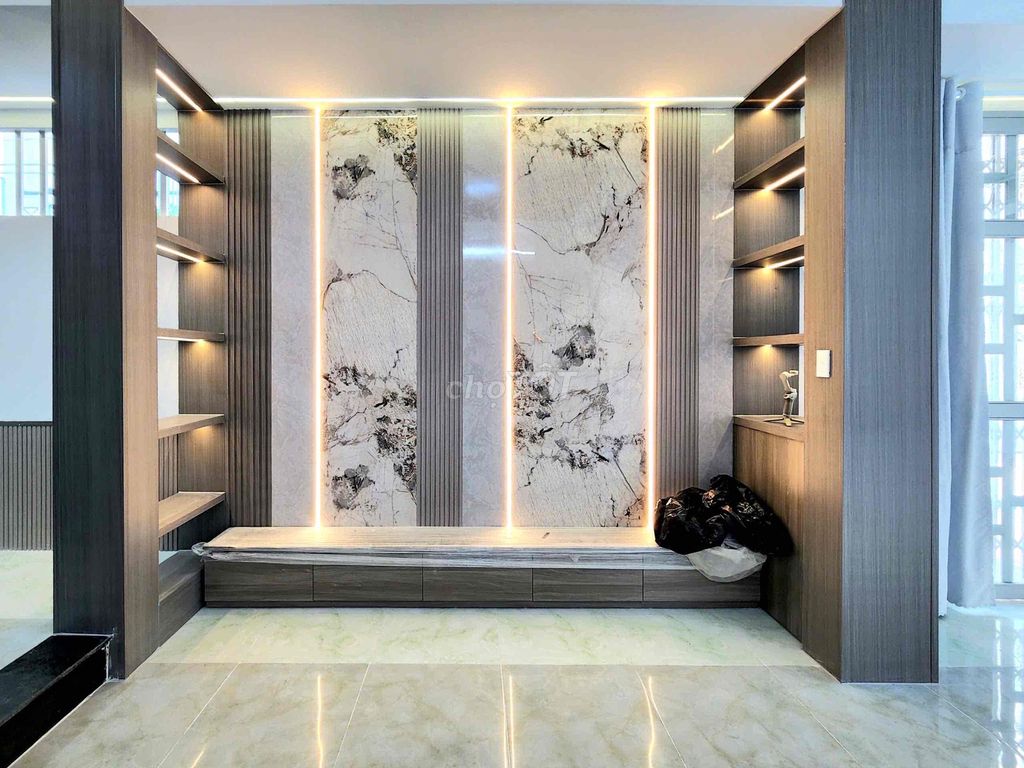 chính chủ bán 10ty500 nhà 2 mặt tiền hóc CXPLA- 4x18 + 4 lầu giá nhon