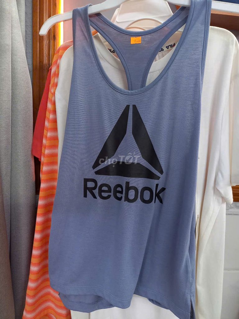 Áo thể thao REEBOK( hàng trưng bày)