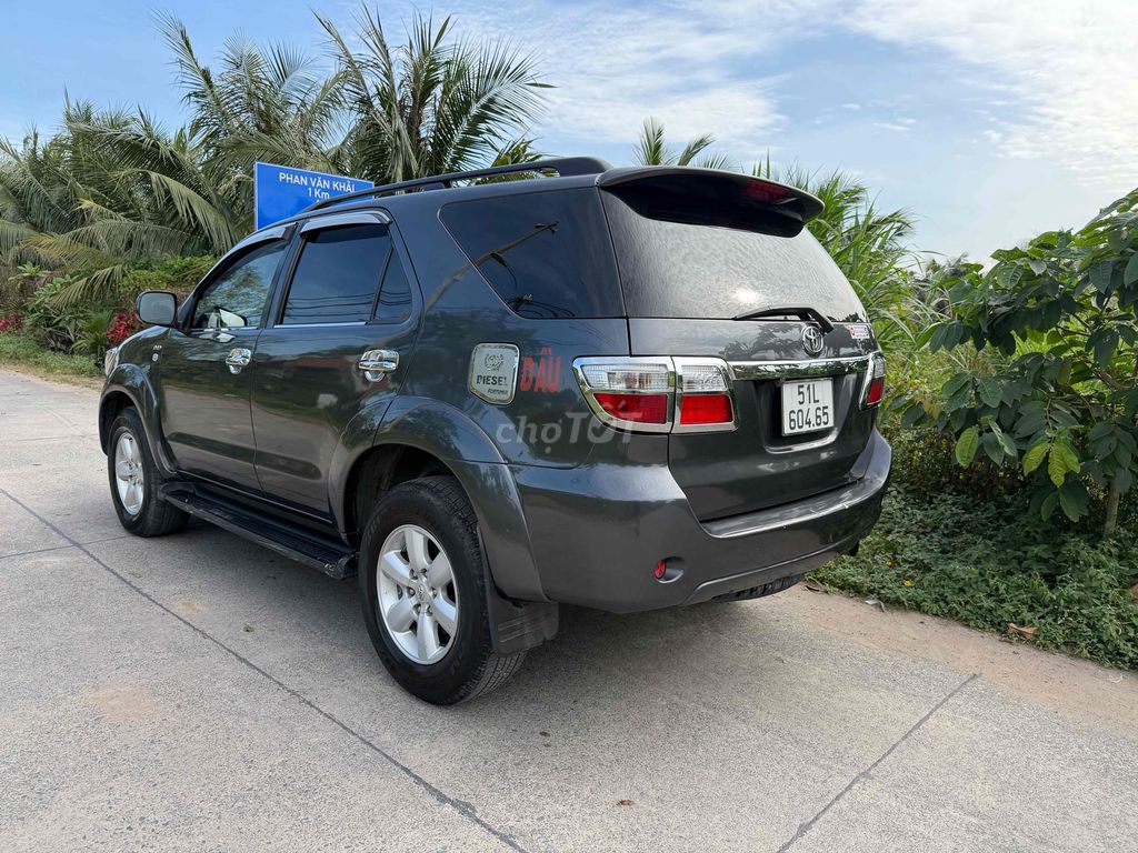 Toyota Fortuner 2010 2.5G - máy dầu số sàn. Mua bán Ô tô tại Huyện Củ Chi Tp Hồ Chí Minh được đăng bởi Duy hình 5