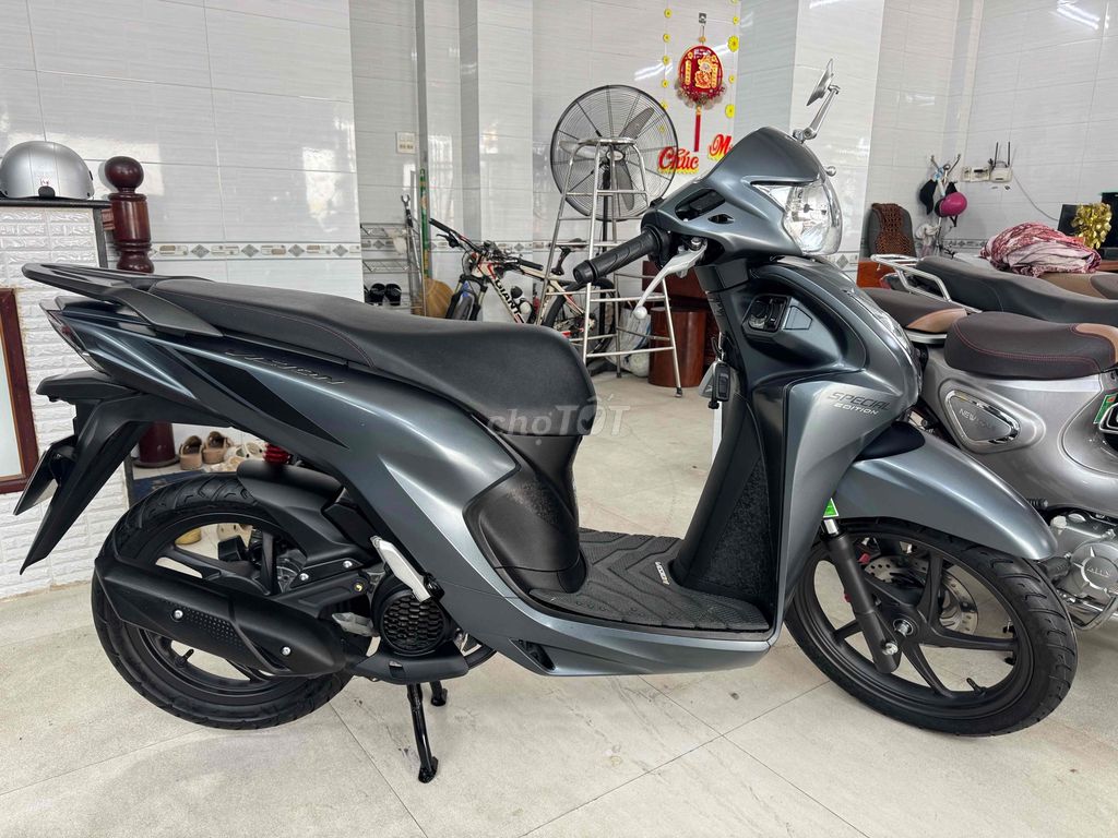 Honda Vision 2022 Bản Cá Tính Chạy 3.600Km Như Mới. Mua bán Xe máy tại Thành phố Long Xuyên An Giang được đăng bởi Cửa Hàng Xe Minh Hạnh hình 5