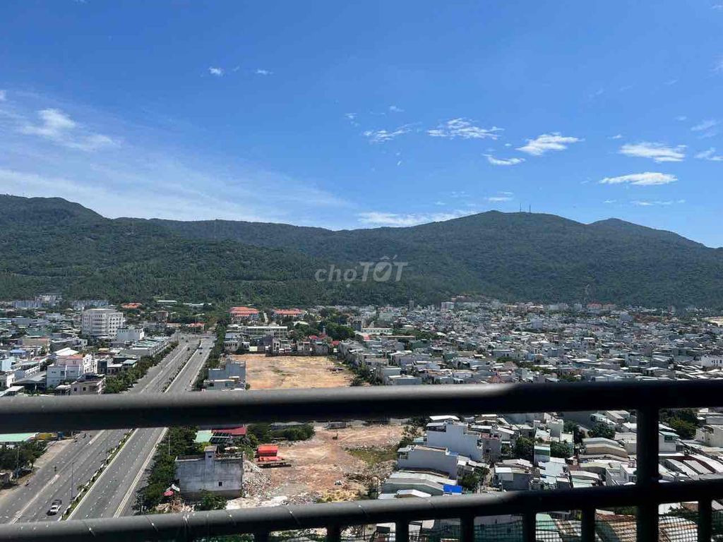 High-floor 1-bedroom apartment in Sơn Trà Ocean View — photo 12