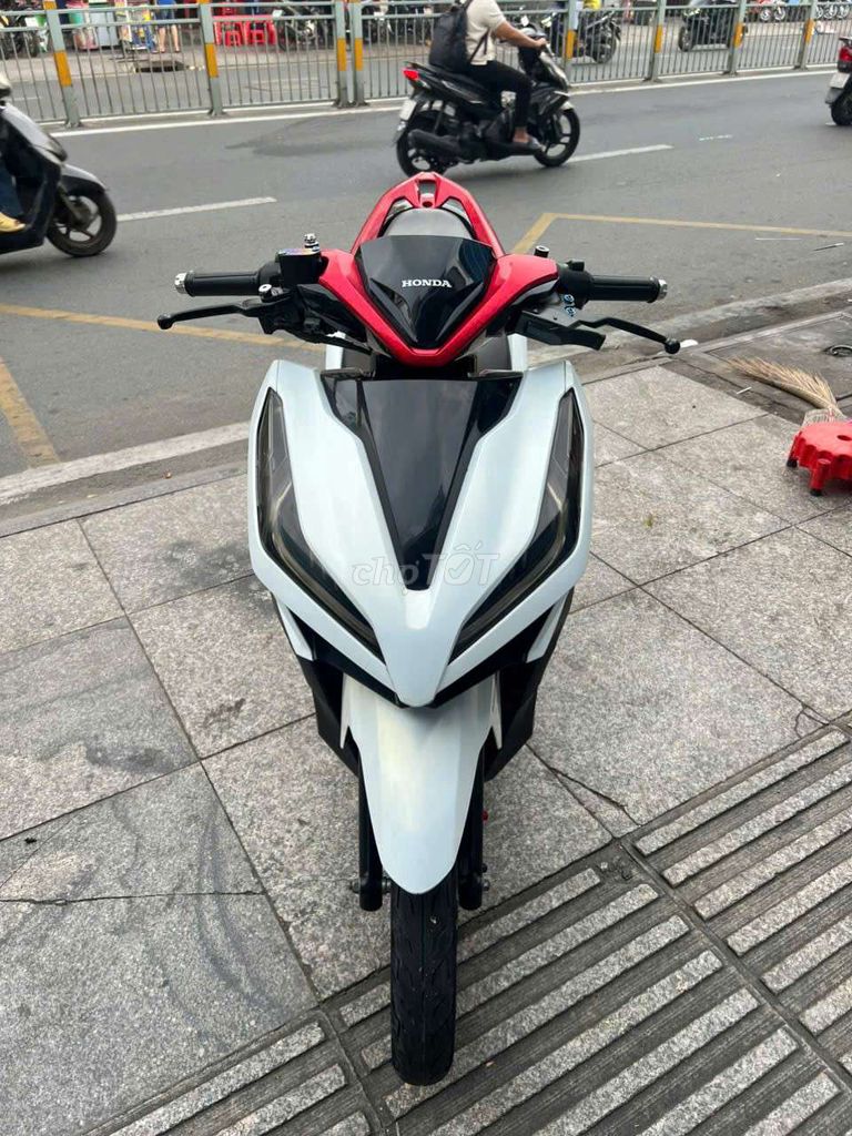 Honda Click Thái 150 2022 Đỏ Đã sử dụng. Mua bán Xe máy tại Quận Tân Phú Tp Hồ Chí Minh được đăng bởi Tuanduy hình 1