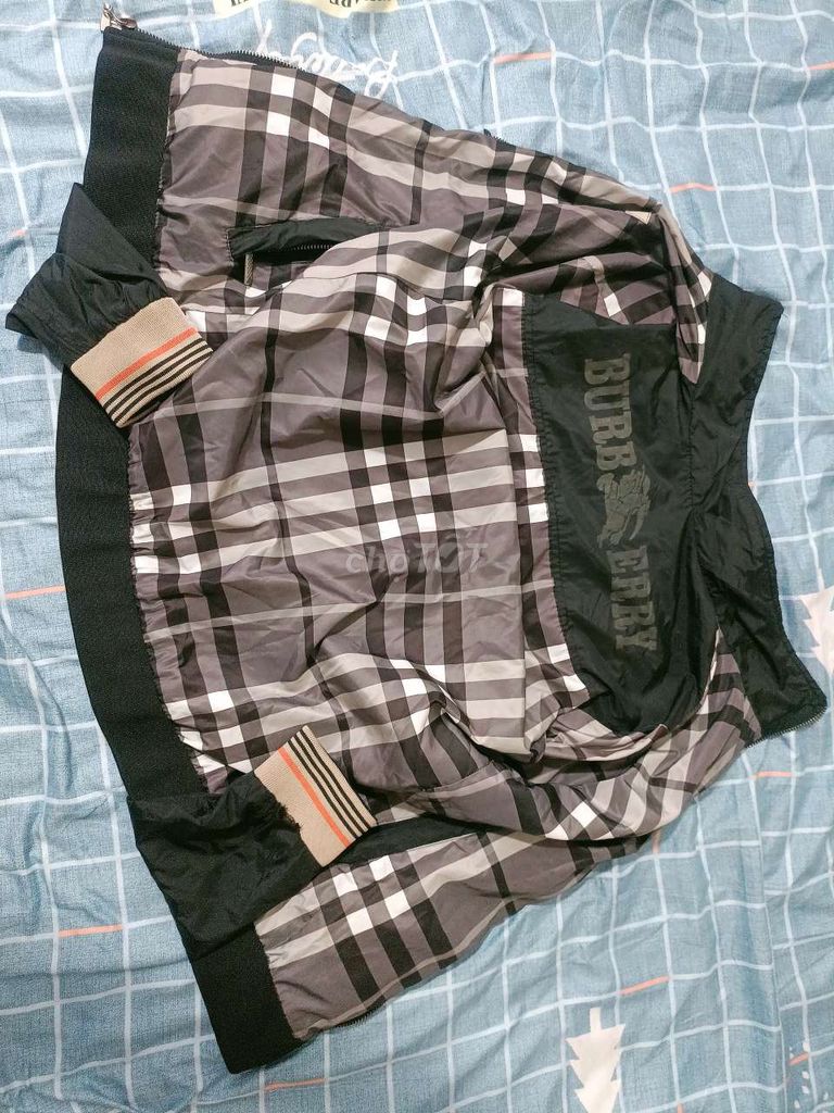 Áo khoác Burberry 2 mặt size M cũ Áo khoác gió Nam