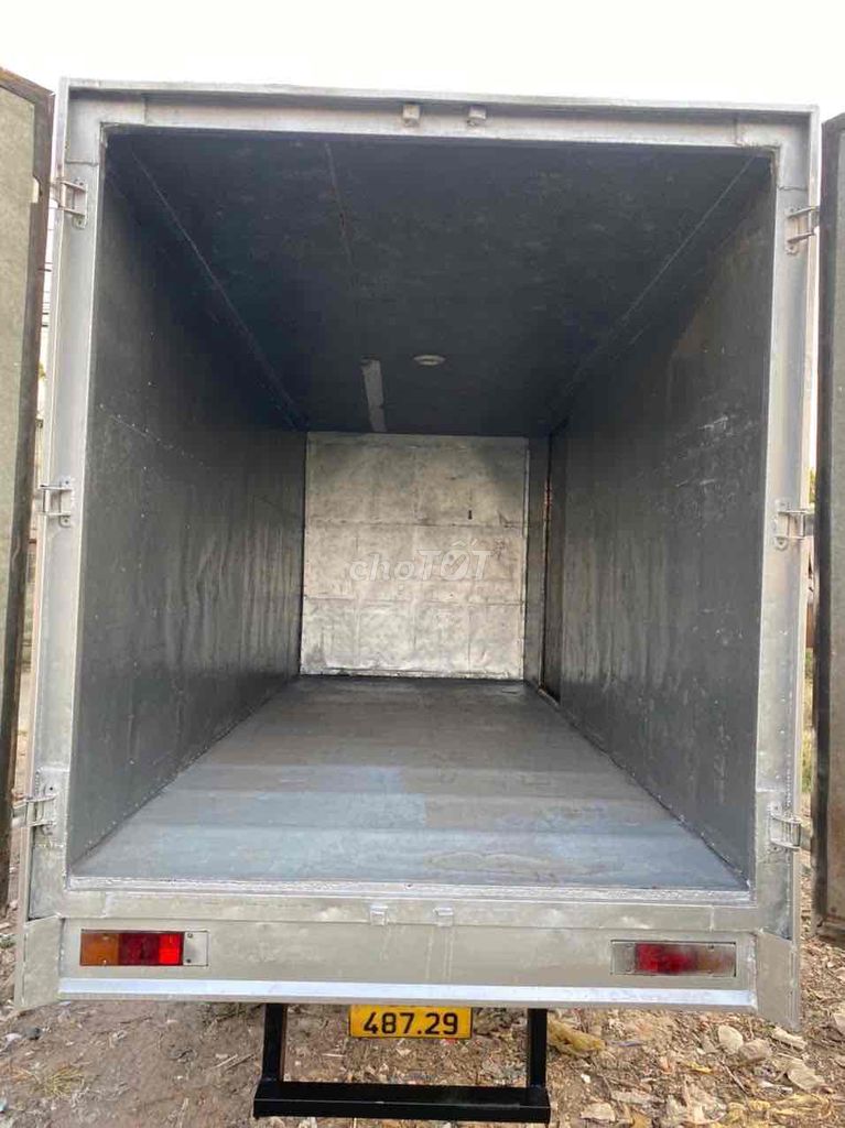 MlTSUBlSHl CANTER 2014 thùng kín dai 4m4 tải 1 t7. Mua bán Xe tải, xe ben tại Thành phố Thủ Đức Tp Hồ Chí Minh được đăng bởi tran Hong Thuy hình 8