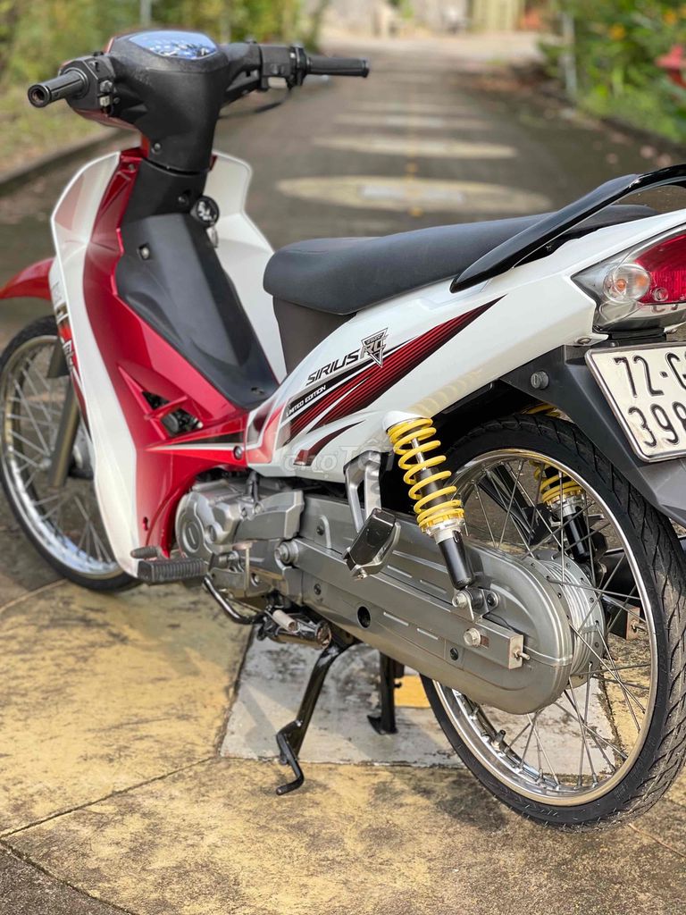 Yamaha Sirius Màu trắng đỏ. Mua bán Xe máy tại Huyện Châu Đức Bà Rịa - Vũng Tàu được đăng bởi Lý Gia Tuấn hình 9