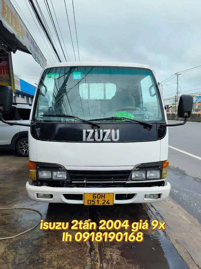 Cần bán xe isuzu 2tấn