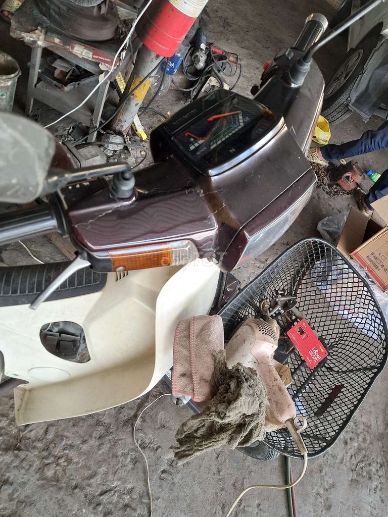 Honda Super Dream màu Nâu Trắng. Mua bán Xe máy tại Quận 8 Tp Hồ Chí Minh được đăng bởi Hùng hình 16