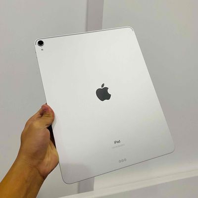 iPad Pro 2018 12.9' 256GB WiFi Máy 99' Pin 87%. Mua bán Máy tính bảng tại Quận Bình Thạnh Tp Hồ Chí Minh được đăng bởi Phan Huong Quynh