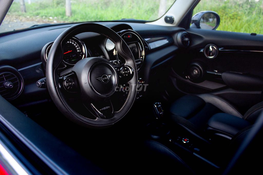 Mini Cooper S 5door model 2018 - Xe Siêu Lướt. Mua bán Ô tô tại Quận Tân Phú Tp Hồ Chí Minh được đăng bởi FatCar Auto hình 6