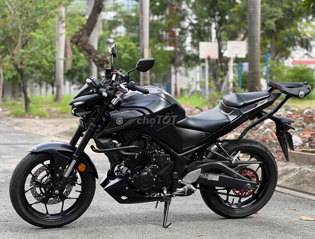 Yamaha MT-03 2023 черный 10 500 км, возможен обмен