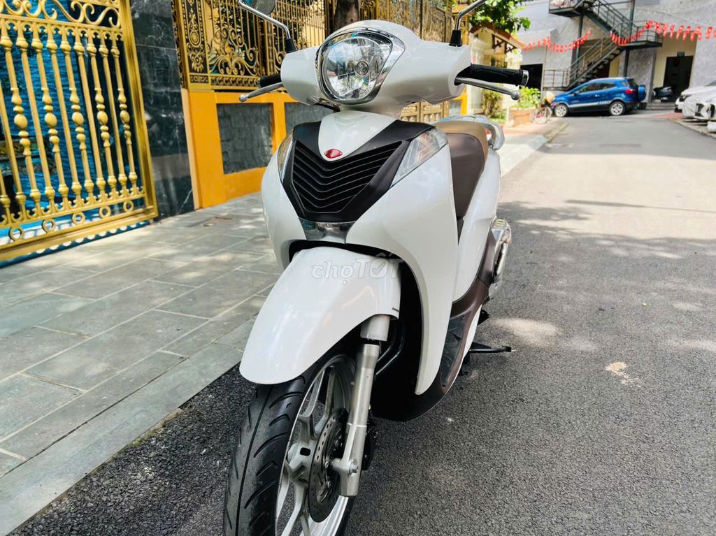 HONDA SH MODE 125 TRẮNG NÂU NGUYÊN BẢN BIỂN 29. Mua bán Xe máy tại Quận Nam Từ Liêm Hà Nội được đăng bởi TRÍ KIÊN hình 1