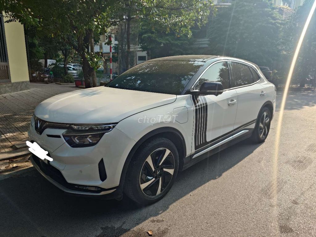 VinFast VF 8 2024 Trắng. Mua bán Ô tô tại Quận Hà Đông Hà Nội được đăng bởi Mr Cường hình 6