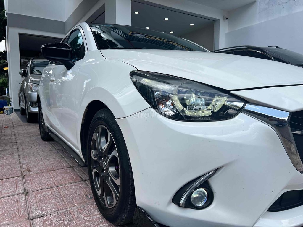 Mazda 2 2016 1.5 AT Hatchback  Sport Bản Cao Nhất. Mua bán Ô tô tại Thành phố Dĩ An Bình Dương được đăng bởi Hiếu Auto Nghĩa Phát hình 3