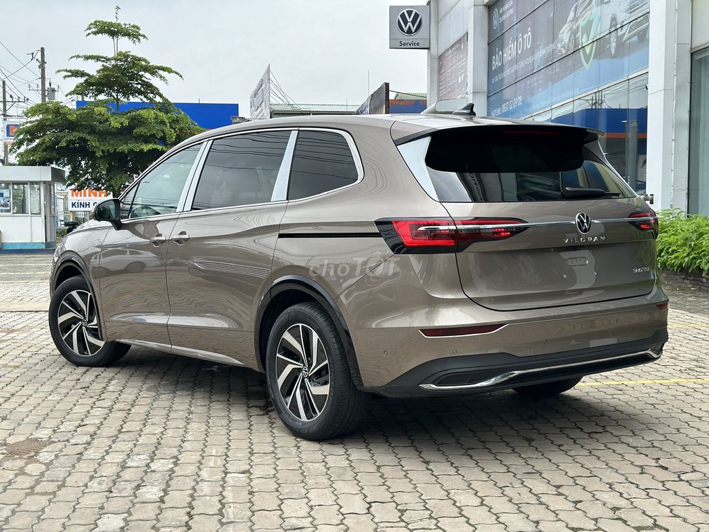 Volkswagen Viloran 2025 Chỉ Cần Trả Trước 450TR