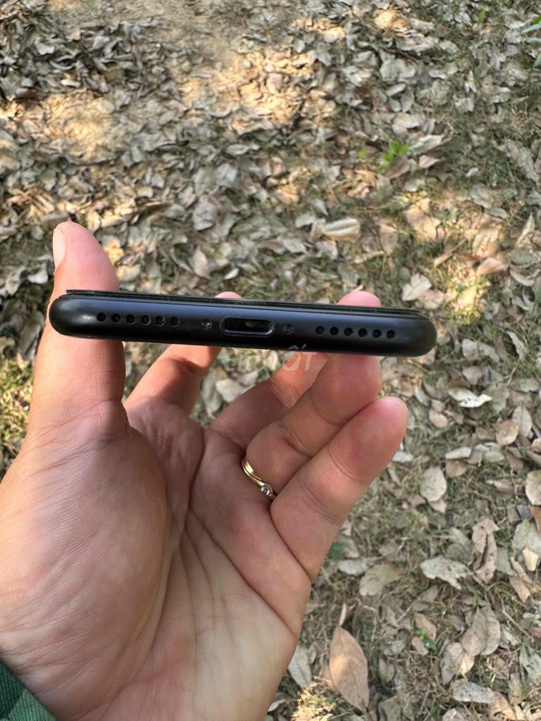 Apple iPhone SE Đen. Mua bán Điện thoại tại Huyện Củ Chi Tp Hồ Chí Minh được đăng bởi The Men hình 1