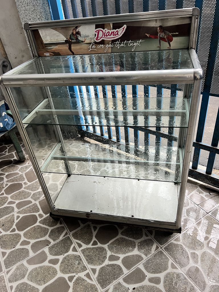 Tủ nhôm kính củ ngang 80 cao 1m1. Mua bán Tủ, kệ gia đình tại Huyện Hóc Môn Tp Hồ Chí Minh được đăng bởi thanhpham hình 1