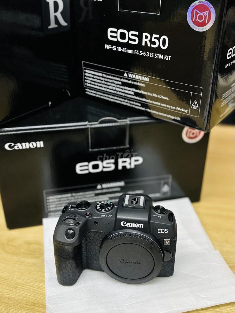 Canon RP & Canon R50. Mới 100% chính hãng. Mua bán Máy ảnh, Máy quay tại Quận 8 Tp Hồ Chí Minh được đăng bởi Mẫn Phan hình 1