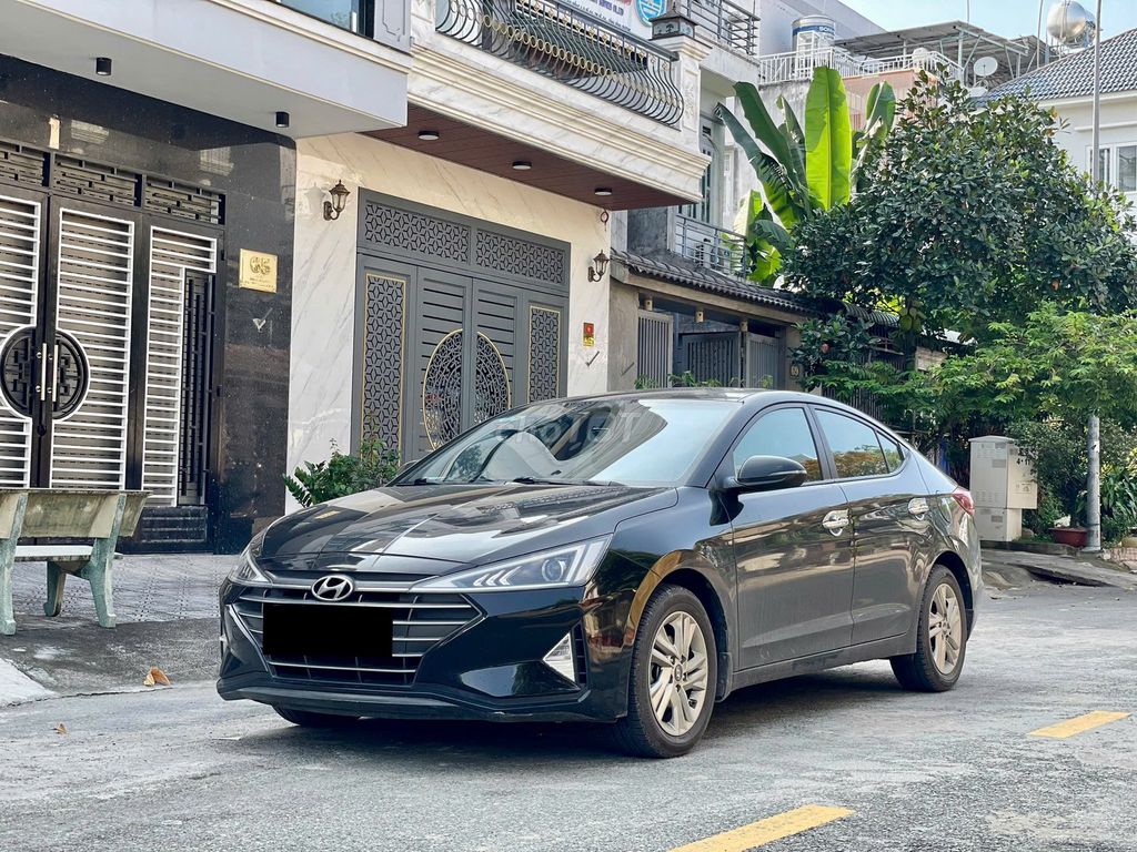 Hyundai Elantra 2019 1.6 AT - 100000 km. Mua bán Ô tô tại Thành phố Dĩ An Bình Dương được đăng bởi Siêu Thị Ô Tô Bình Dương  hình 2