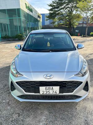 Hyundai Grand i10 2022 1.2 Sedan MT - 89000 km. Mua bán Ô tô tại Quận Ninh Kiều Cần Thơ được đăng bởi Trần Thị Tuyết Trinh