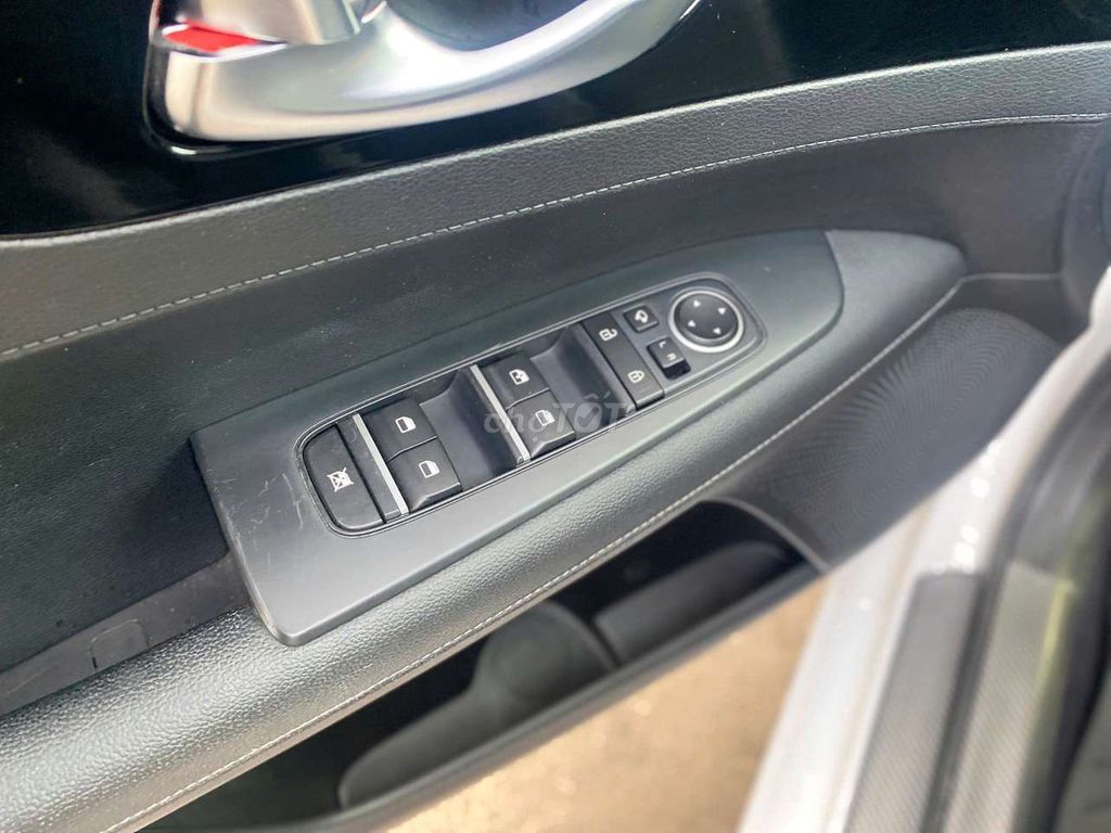 2020 1.6 MT - 36000 km. Mua bán Ô tô tại Thành phố Buôn Ma Thuột Đắk Lắk được đăng bởi Nguyễn Tuấn Duy hình 11