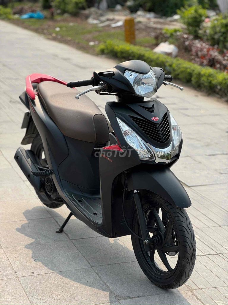 Honda Vision dky 2020 mới 99% khoá smart. Mua bán Xe máy tại Quận Bắc Từ Liêm Hà Nội được đăng bởi My hình 2