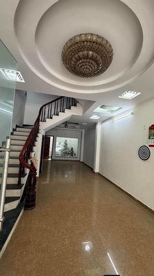 Nhà phố 80 m² · 2 PN · Đường Văn Phú
