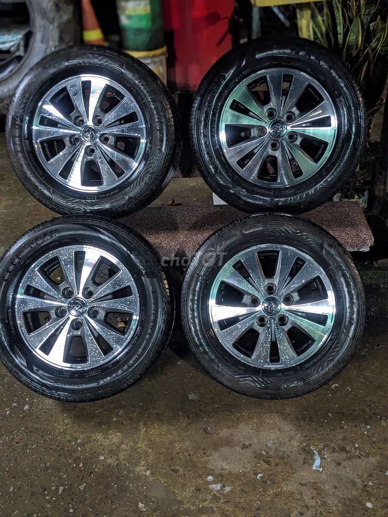 Mâm xe Toyota Innova 2015 Hợp kim Bạc. Mua bán Phụ tùng xe tại Huyện Định Quán Đồng Nai được đăng bởi Nguyen Thanh Tu hình 1