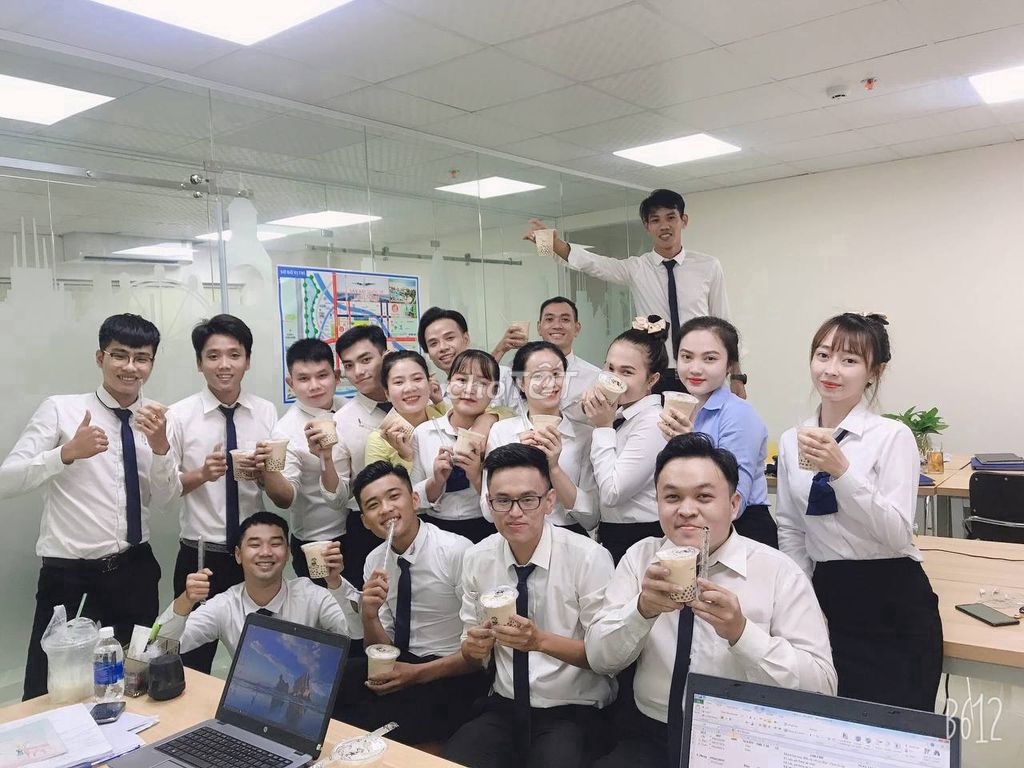 TUYỂN 2 CSKH 8-12TRIỆU/THÁNG ( ĐI LÀM NGAY ). Việc làm tại Quận Tân Bình Tp Hồ Chí Minh được đăng bởi CÔNG TY TNHH LIÊN VIỆT LONG hình 2