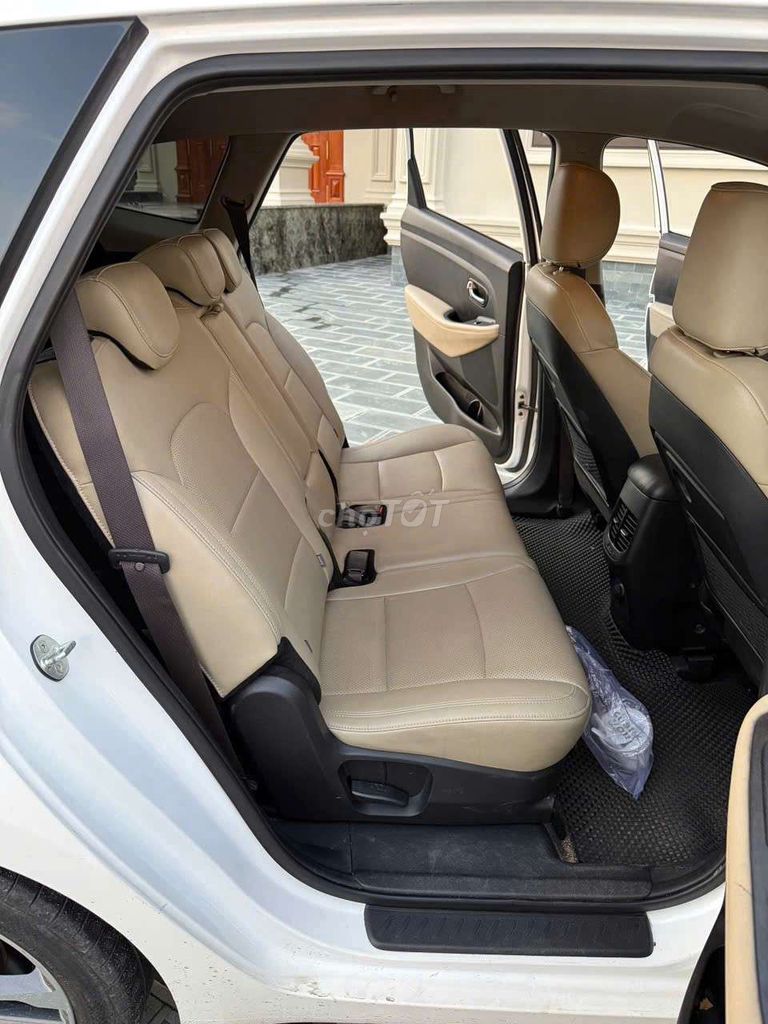 KIA RONDO AT SX 2020 Deluxe  - 24000 km. Mua bán Ô tô tại Thành phố Thủ Đức Tp Hồ Chí Minh được đăng bởi BÌNH VÌNH PHÚ CHUYÊN XE LƯỚT BAO TEST HÃNG  hình 12