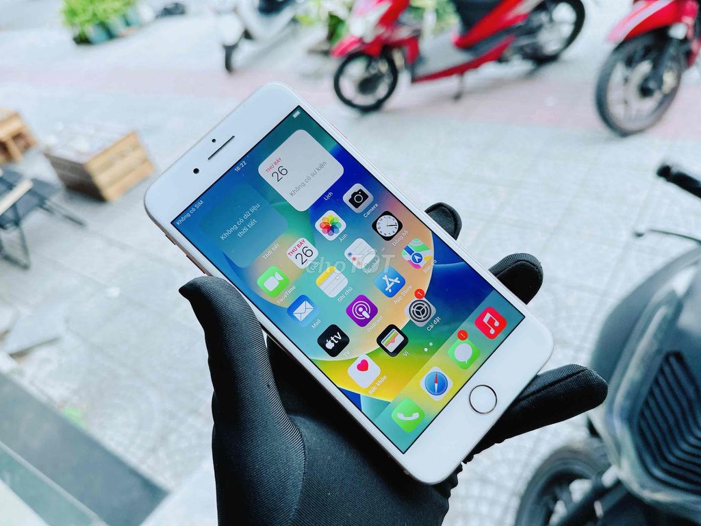 iPhone 8 Plus 64G Việt Nam màu Gold 99% pin new. Mua bán Điện thoại tại Quận Hải Châu Đà Nẵng được đăng bởi Hoàng Anh Tuấn hình 1