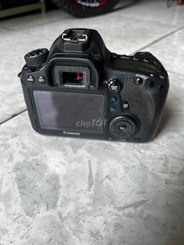 Máy ảnh Canon 6D DSLR Đen Đã sử dụng. Mua bán Máy ảnh, Máy quay tại Quận Tân Phú Tp Hồ Chí Minh được đăng bởi Tấn Anh  hình 1