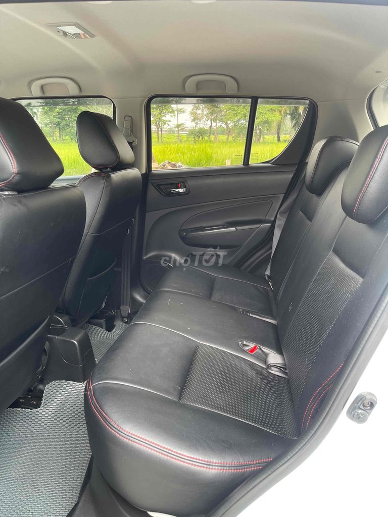 cần bán Suzuki swift 2016 AT xe đẹp xuất sắc. Mua bán Ô tô tại Quận Hoàng Mai Hà Nội được đăng bởi tran duc khien hình 13